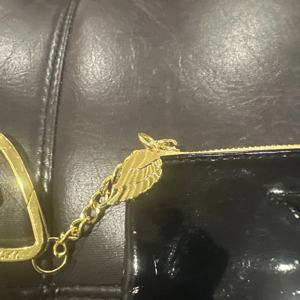 Victorias Secret preowned as